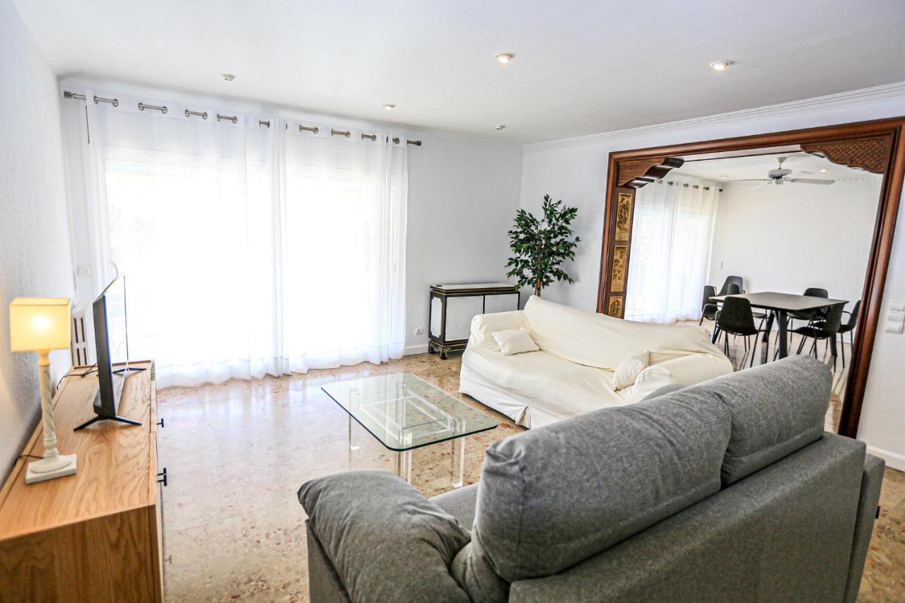 Aquarium - Only Families Apartment Cambrils Exterior photo