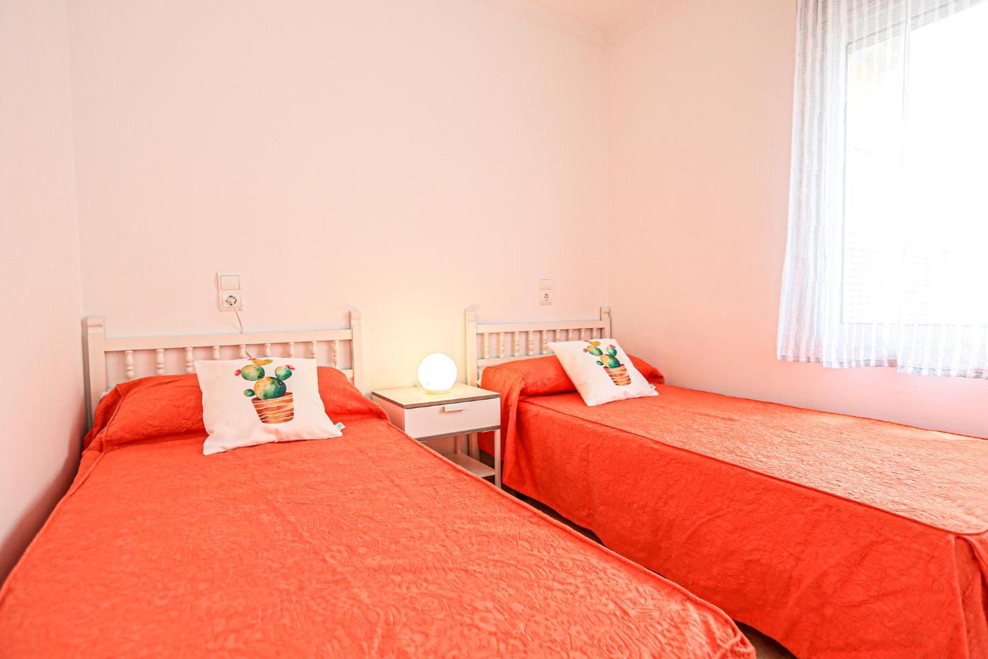Aquarium - Only Families Apartment Cambrils Exterior photo