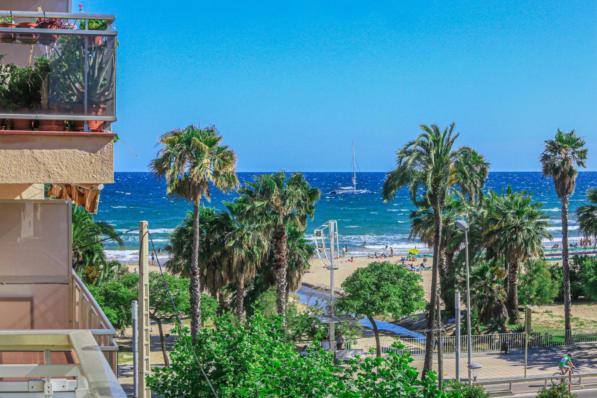 Aquarium - Only Families Apartment Cambrils Exterior photo
