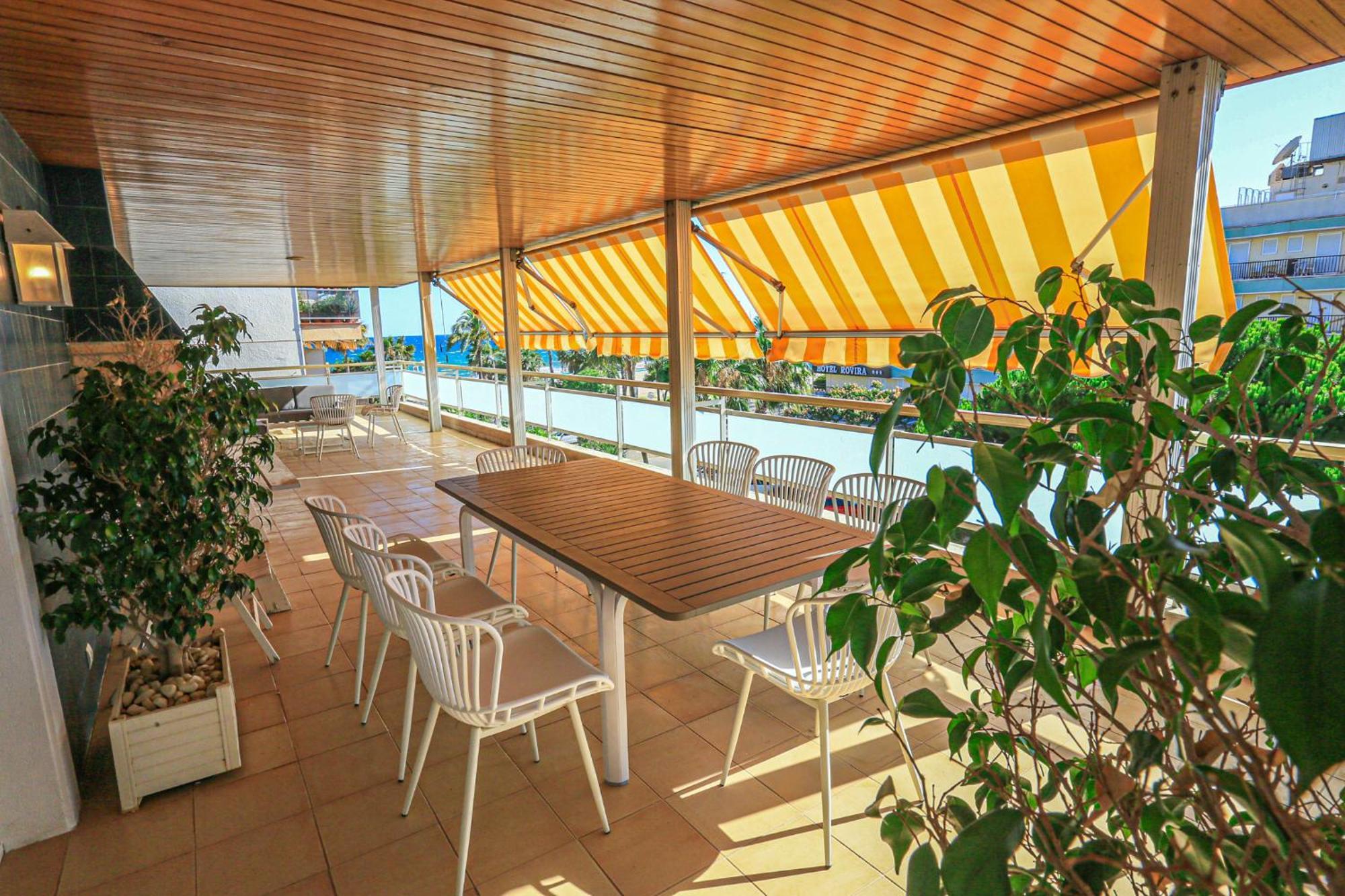 Aquarium - Only Families Apartment Cambrils Exterior photo